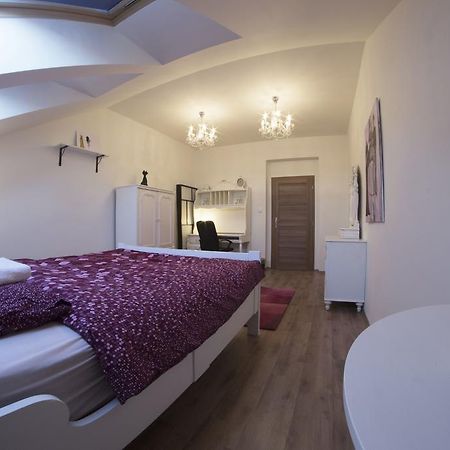 Prague Gate Apartments エクステリア 写真