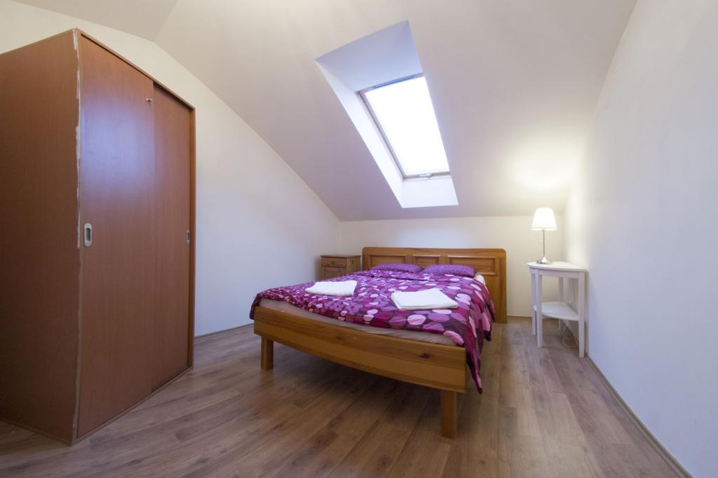 Prague Gate Apartments エクステリア 写真