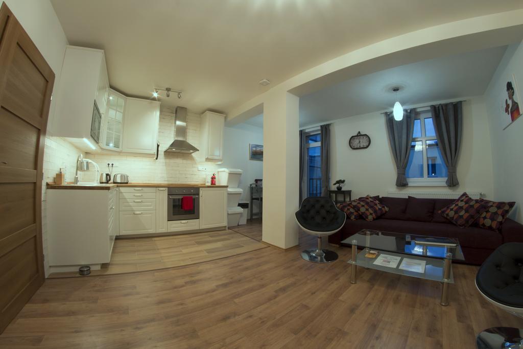 Prague Gate Apartments エクステリア 写真
